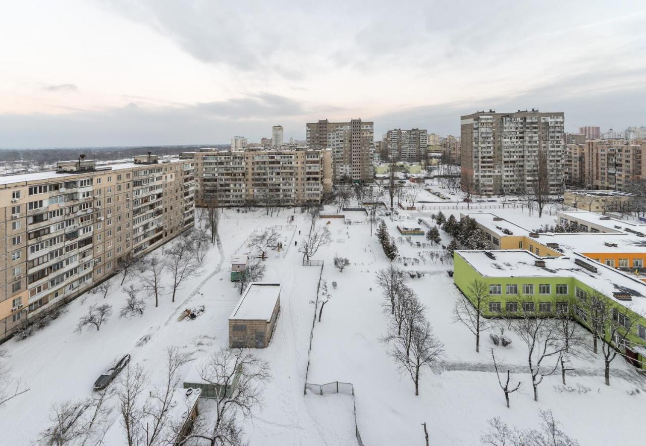 Уютная Квартира Для Семьи На Оболони Daire Kiev Dış mekan fotoğraf